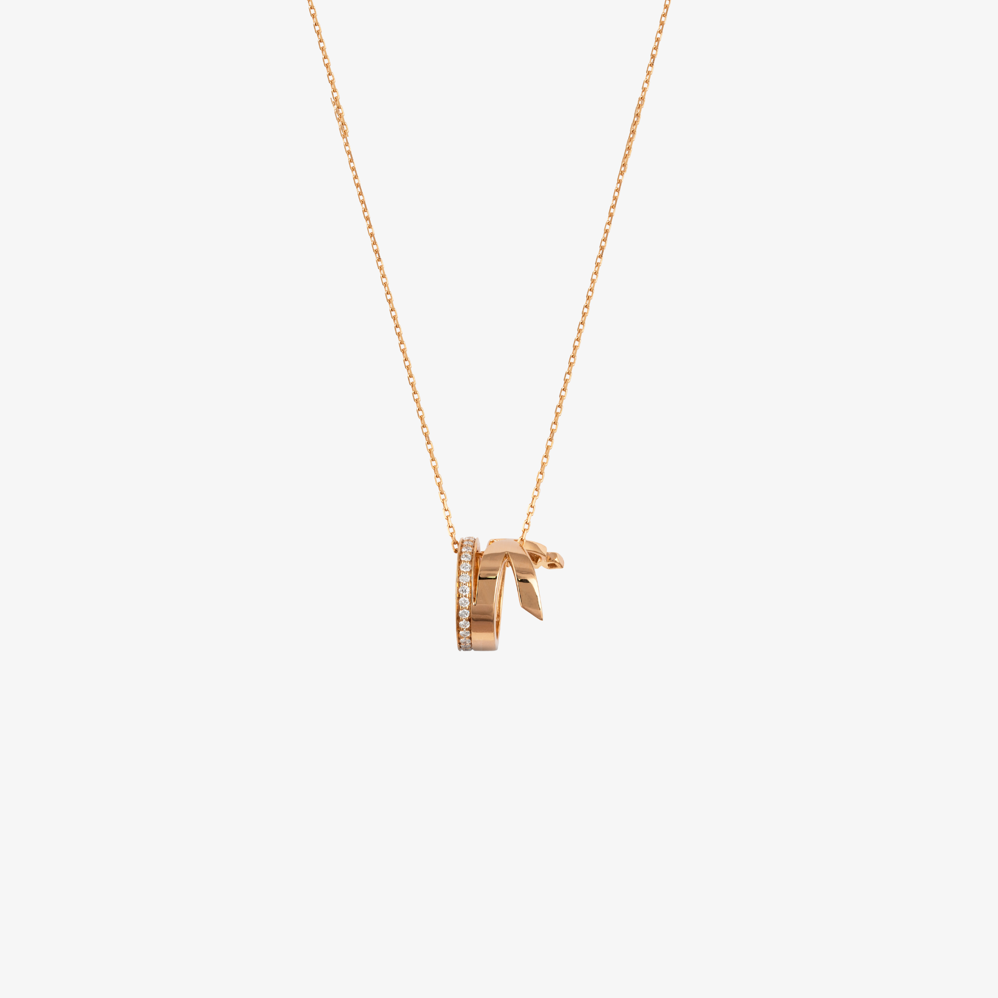 HOBBI — 18K Gold & Circle Diamond Plain Letter Pendant