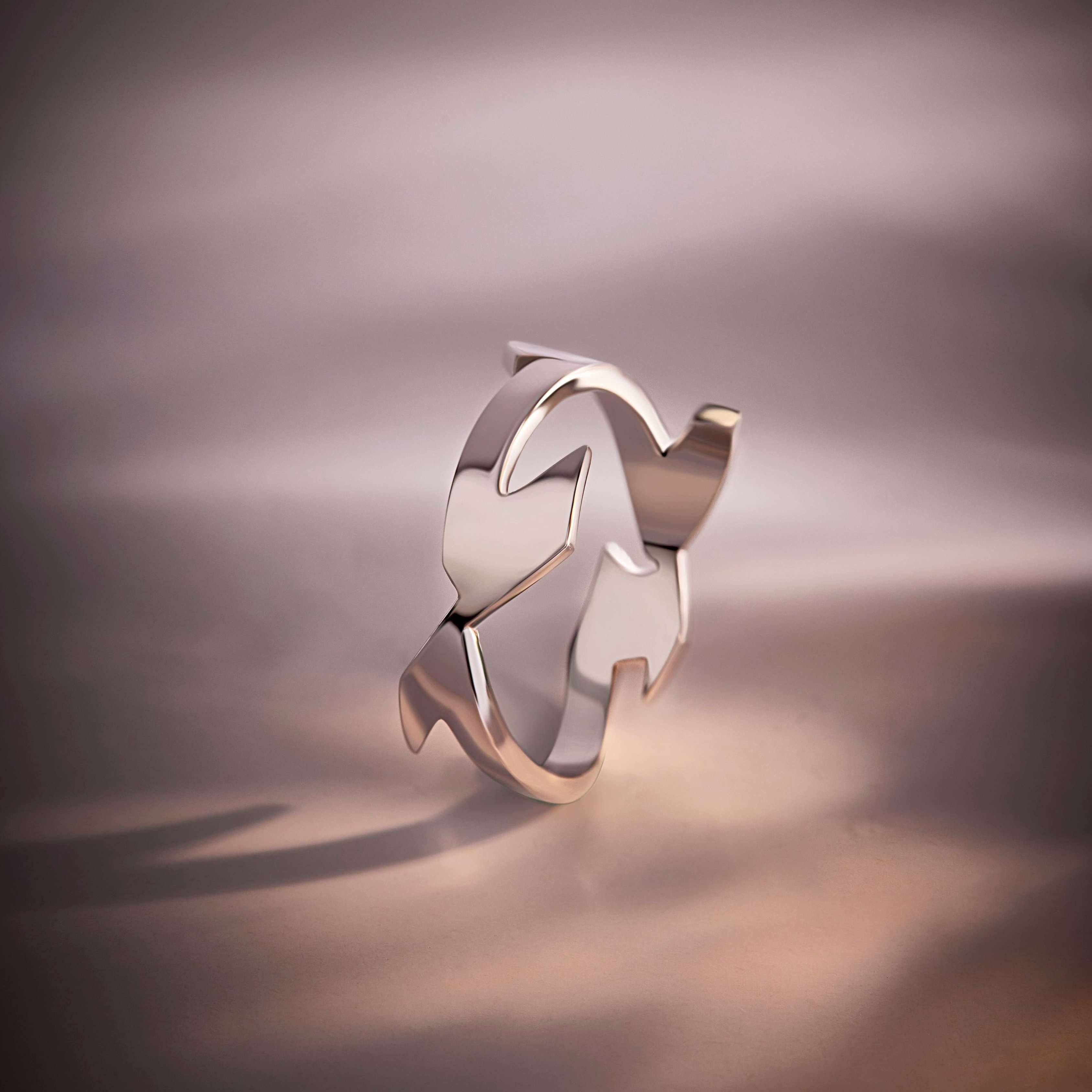 HOBBI - 18K Gold "Love" Ring