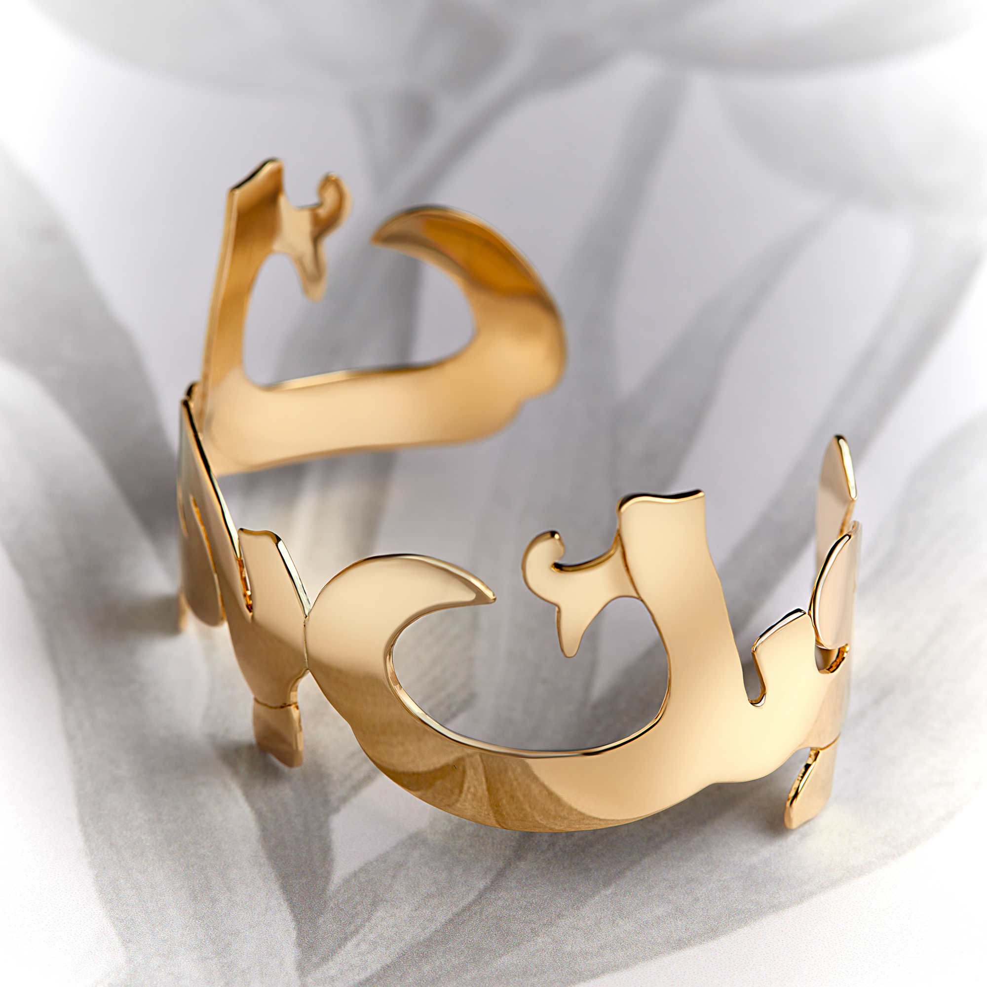 HOBB - 18K Gold "I Love You" Cuff